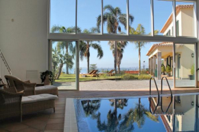 Отель Luxurious in Funchal - Villa Luzia  Фуншал